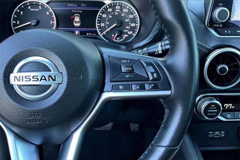 2022 Nissan Sentra SVImage 19