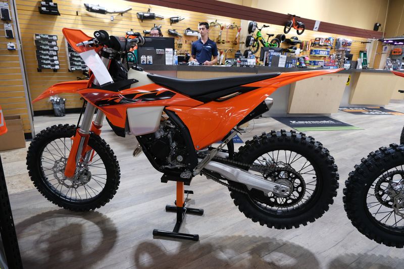 2025 KTM 125XCImage 12