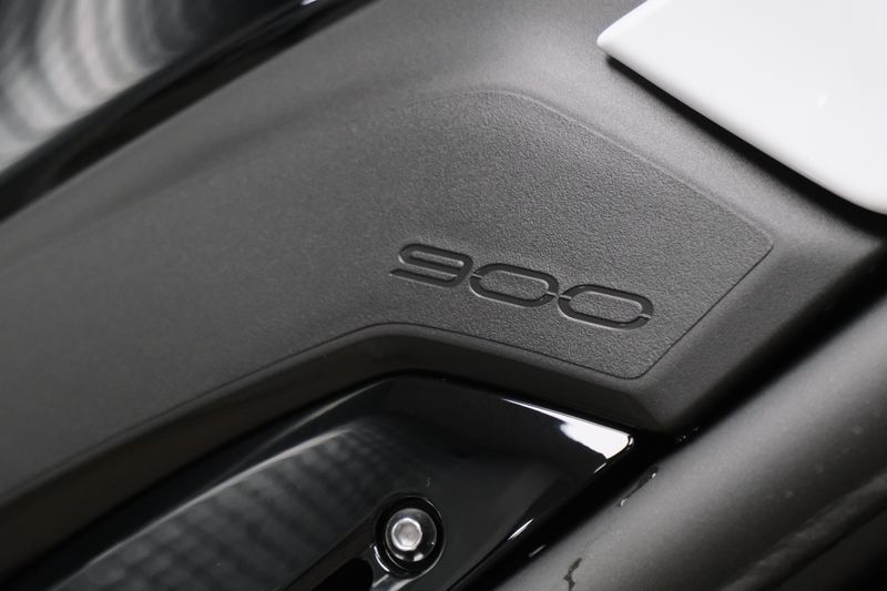 NEW 2026 KAWASAKI Z900 ABS Image 13