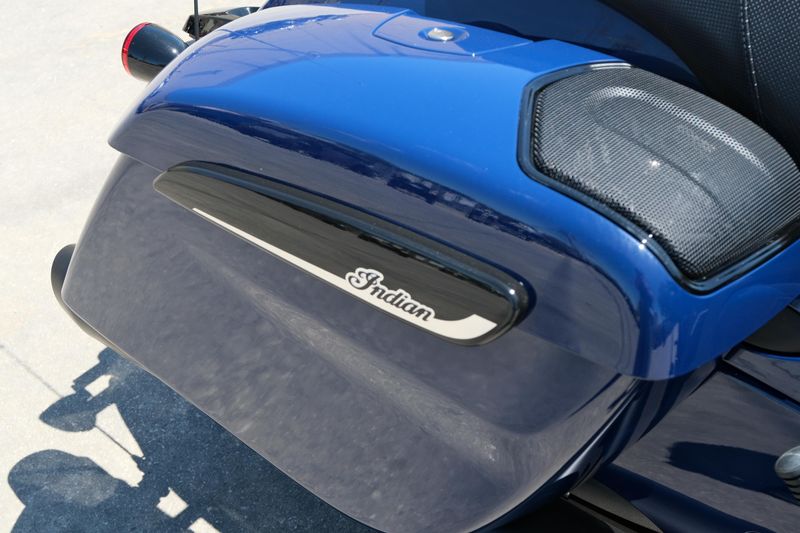 NEW 2025 INDIAN MOTORCYCLE CHALLENGER DARK HORSE Image 13