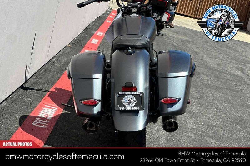 2024 BMW R 18 ROCTANE   in a MINERAL GREY MET MATTE exterior color. BMW Motorcycles of Temecula – Southern California (951) 506-6903 bmwmotorcyclesoftemecula.com 