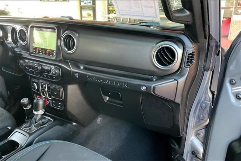 Used 2022 Jeep Wrangler 4xE Unlimited Rubicon 4xeImage 16