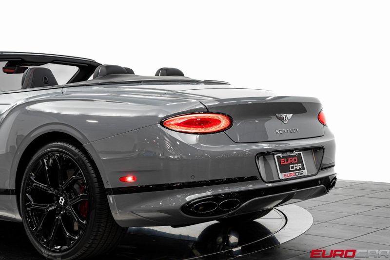 Used 2023 Bentley Continental GT V8 *CARBON INTERIOR TRIM * TWO-TONE INTERIOR*Image 17