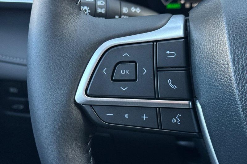 New 2026 Toyota Highlander Hybrid PlatinumImage 26