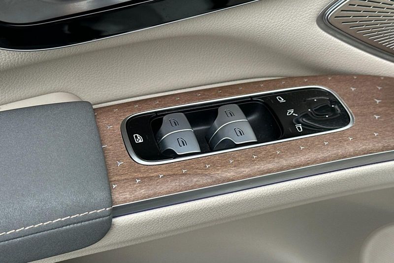 2023 Mercedes-Benz EQS 450Image 12