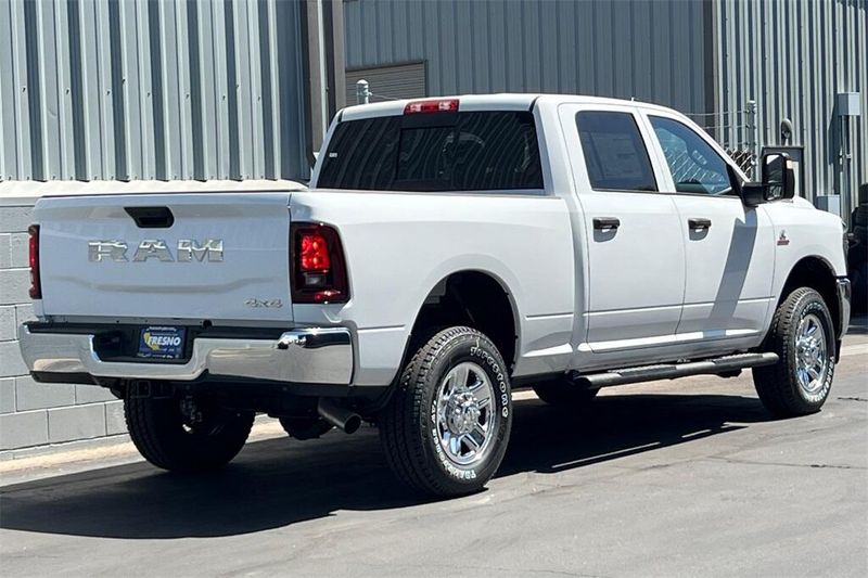 2025 Ram 2500 Tradesman photo 4