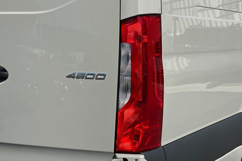 New 2026 Mercedes-Benz Sprinter 4500 Extended Cargo Van 170 in. WBImage 22