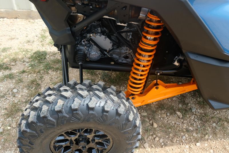 2025 Can-Am MAVERICK X3 MAX RS TURBO SCANDI BLUE AND ORANGE CRUSH Image 20