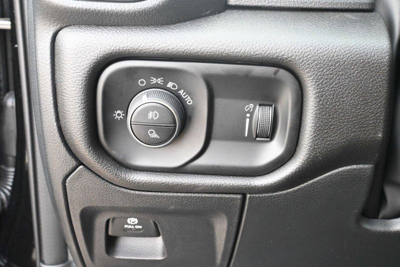2025 RAM 1500 TradesmanImage 17