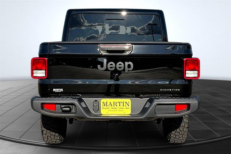 2025 Jeep Gladiator Sport photo 4