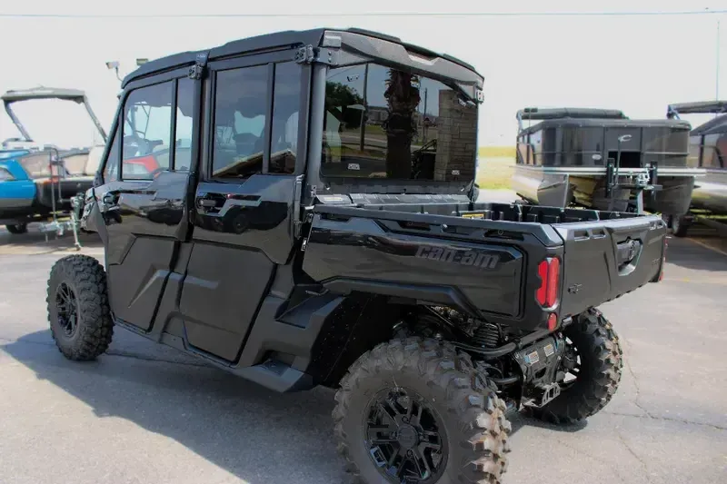 2025 Can-Am DEFENDER MAX LONE STAR CAB HD10 STEALTH BLACK Image 17