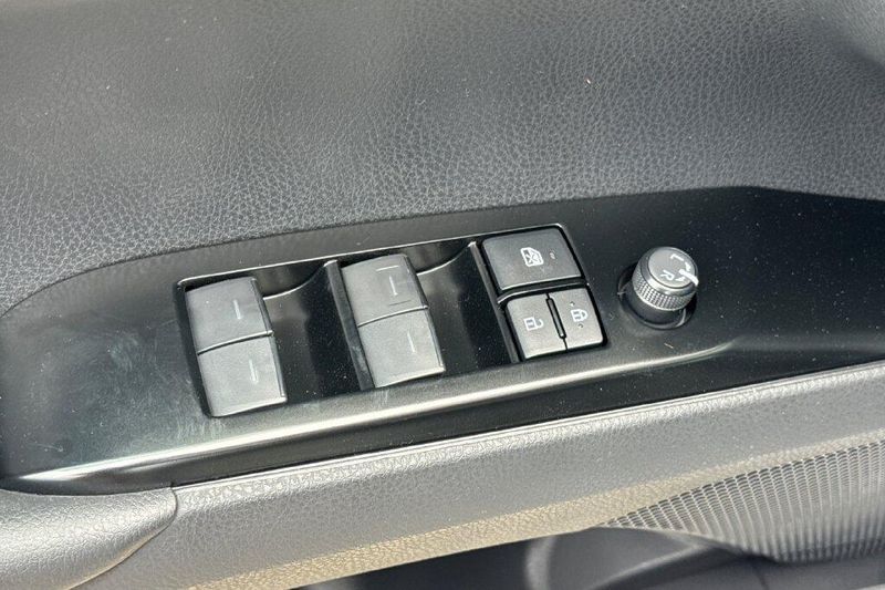 New 2026 Toyota Camry LEImage 11