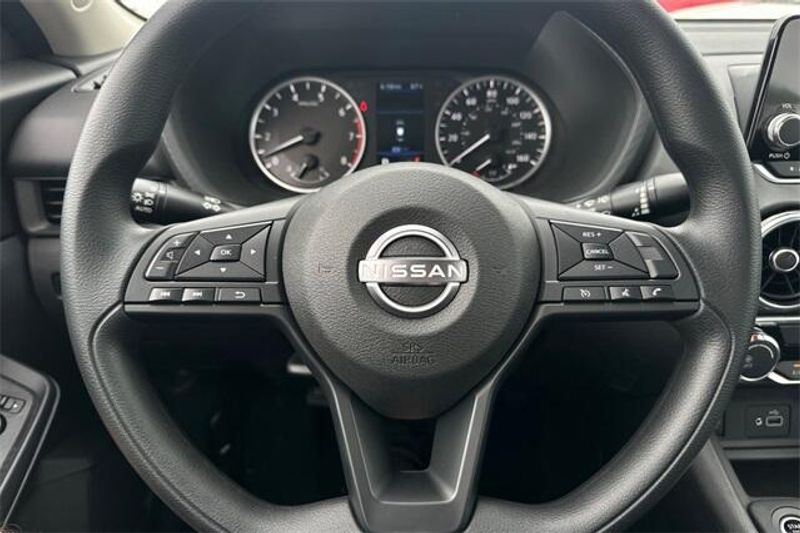 New 2025 Nissan Sentra SImage 19