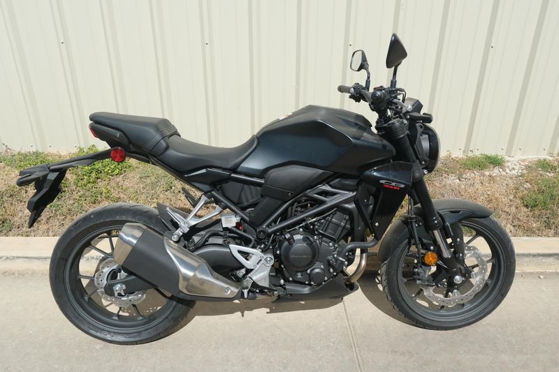 NEW 2025 HONDA CB300R ABS Image 2