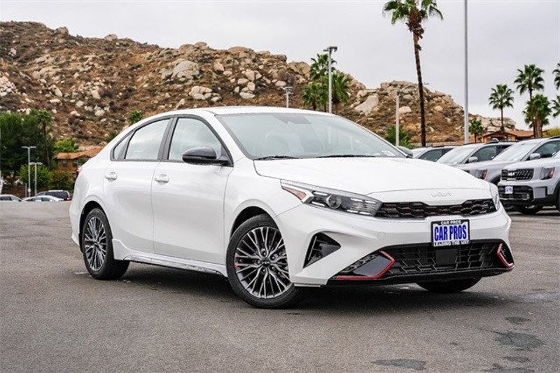 2024 Kia Forte GT-LineImage 2