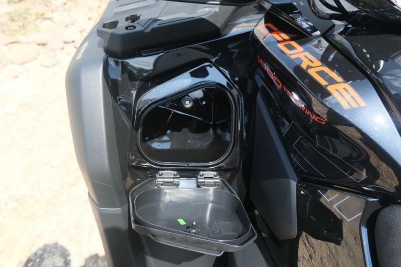2025 CFMOTO CFORCE 1000 TOURING ZIRCON BLACK Image 19