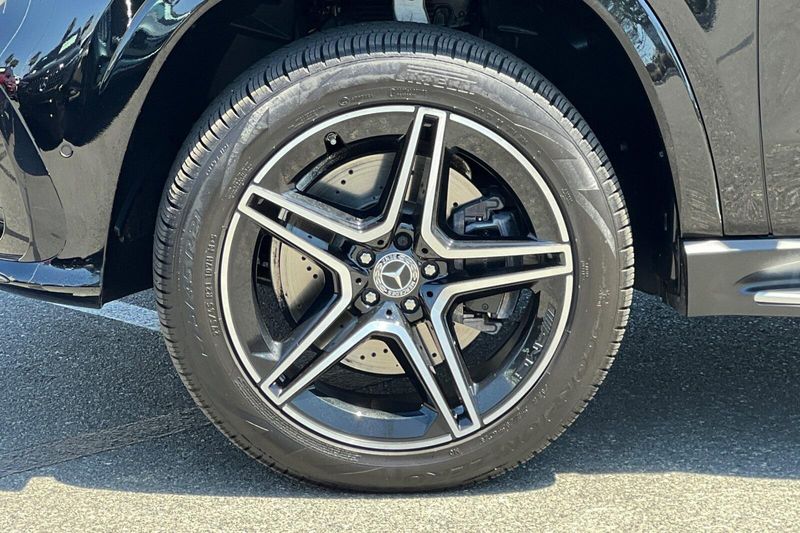2025 Mercedes-Benz GLS 450Image 35