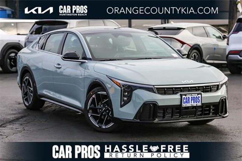New 2025 Kia K4 GT-LineImage 1