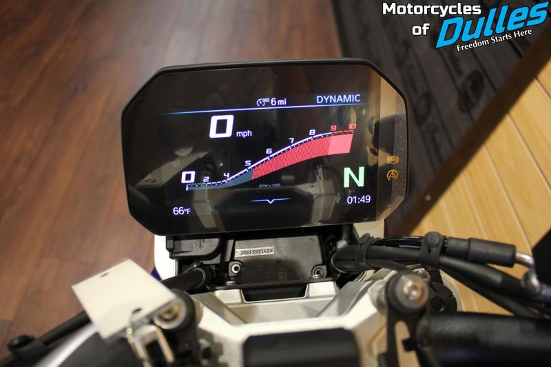 2026 BMW R1300R ASAImage 12