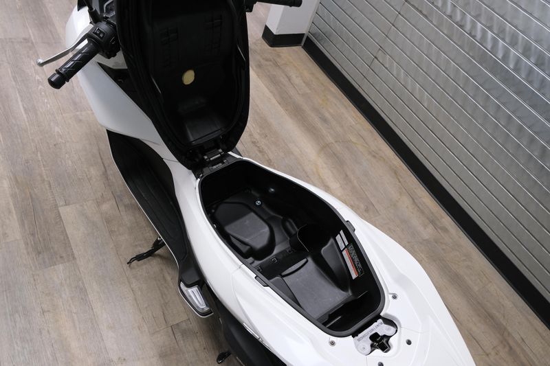 USED 2018 HONDA PCX 150 Image 17