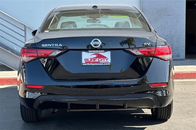 Used 2023 Nissan Sentra SVImage 5