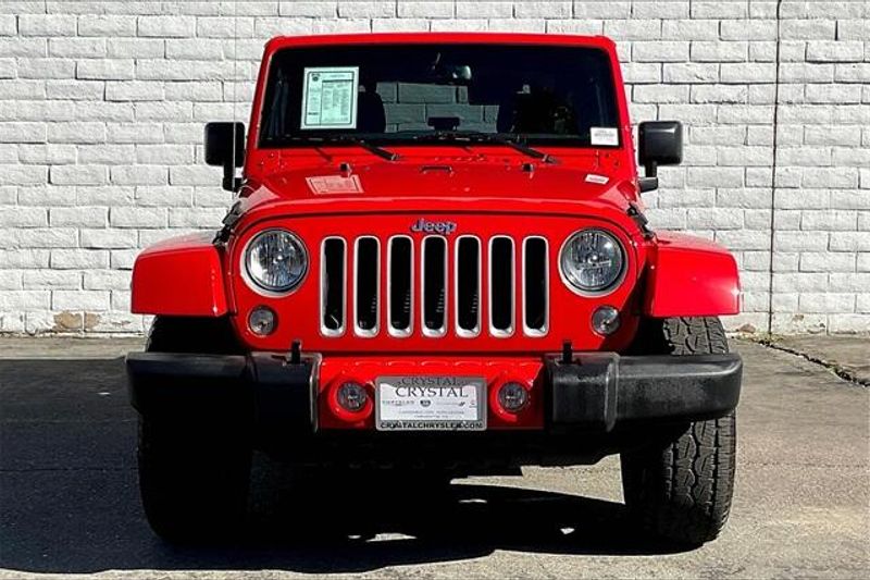 2016 Jeep Wrangler Sahara photo 2