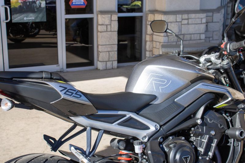 USED 2024 TRIUMPH STREET TRIPLE 765 R Image 9