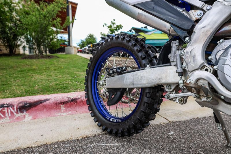 2020 Yamaha YZ450FX  TEAM BLUE Image 14