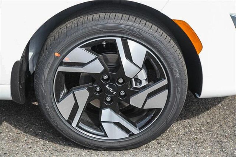 New 2025 Kia Soul GT-LineImage 28