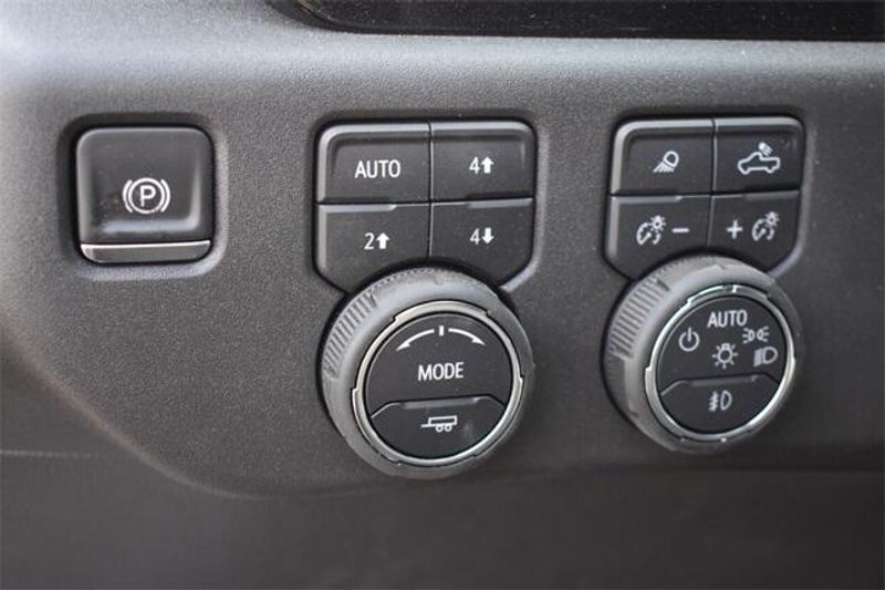 2025 Chevrolet Silverado 1500 RSTImage 23
