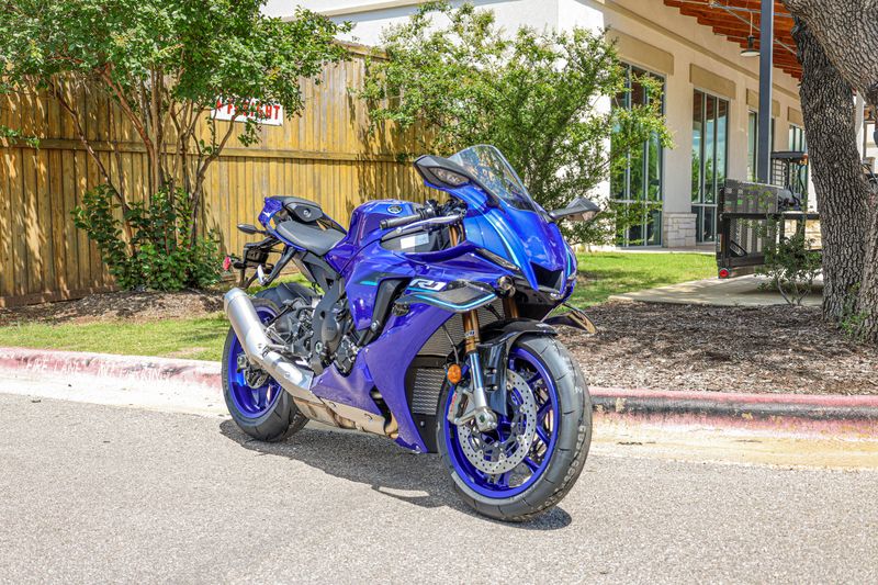 NEW 2026 YAMAHA YZF-R1 Image 1