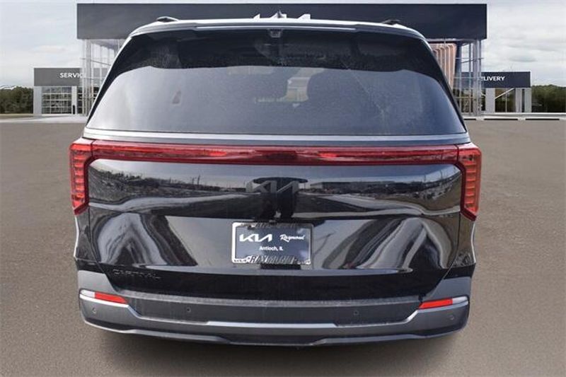 2025 Kia Carnival SX PrestigeImage 4