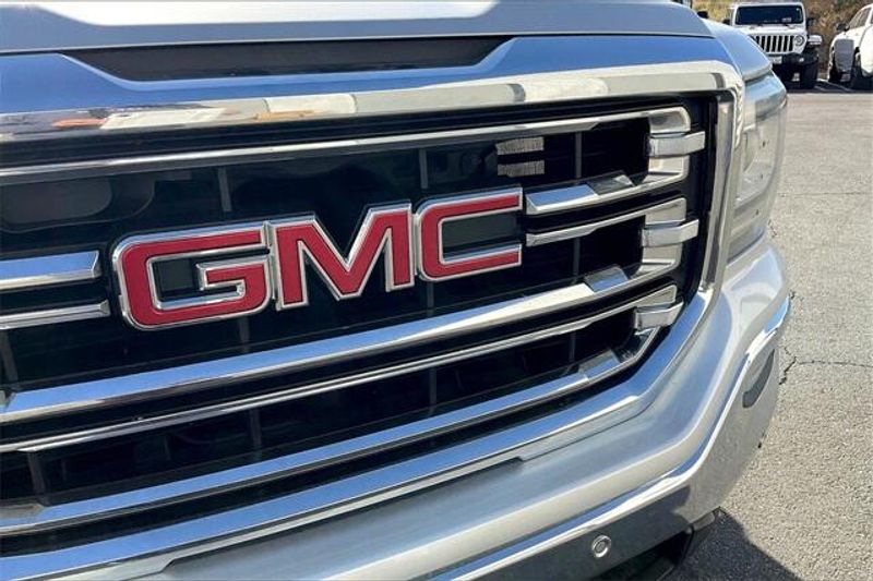 2018 GMC Sierra 1500 SLTImage 30