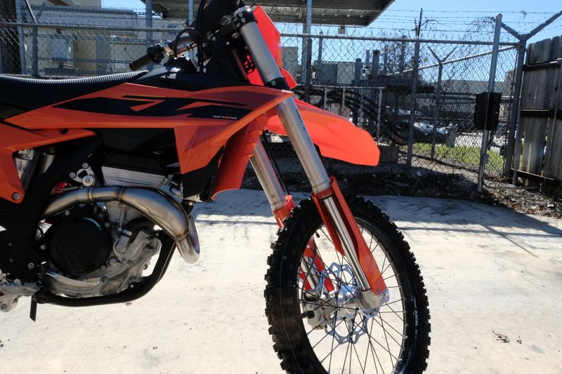 2025 KTM 350 SXF ORANGEImage 20