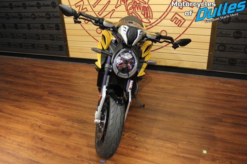 2023 MV Agusta Dragster RR SCS Image 3