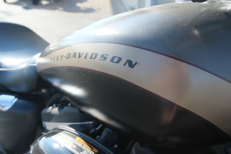 USED 2019 HARLEY SPORTSTER 1200 CUSTOM Image 28