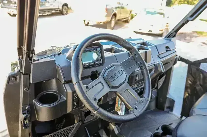 NEW 2026 POLARIS RANGER CREW 1000 PREMIUM Image 13