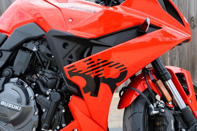 NEW 2026 SUZUKI GSX8R Image 18