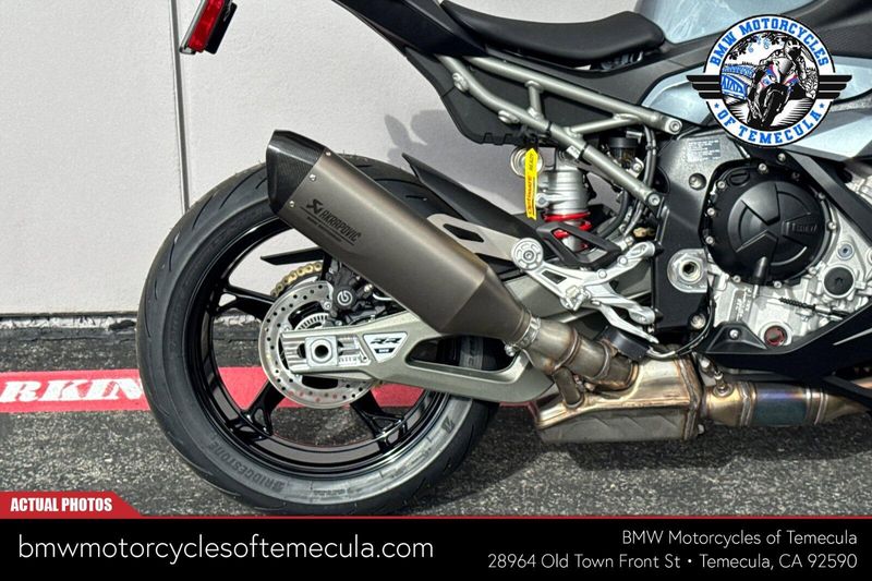 2026 BMW S 1000 RRImage 2