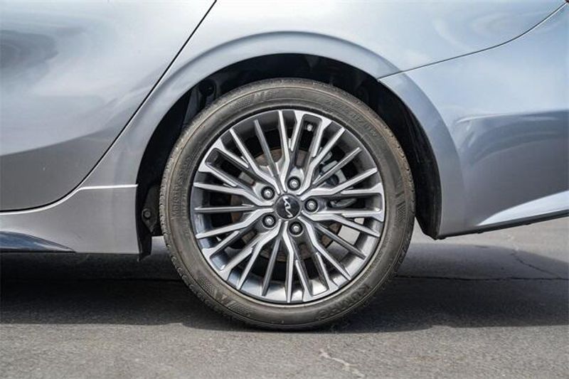 Used 2022 Kia Forte GT-LineImage 12