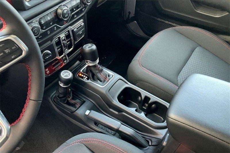 2023 Jeep Wrangler 4-door Rubicon 4x4Image 7