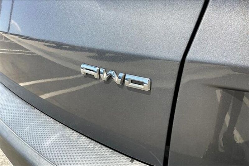 Used 2022 Ford Escape SEImage 7