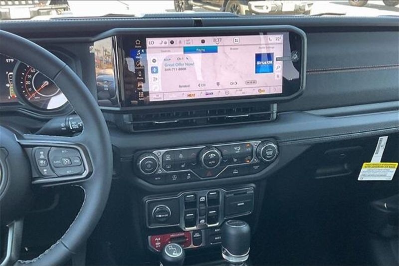 New 2025 Jeep Gladiator Mojave 4x4Image 5