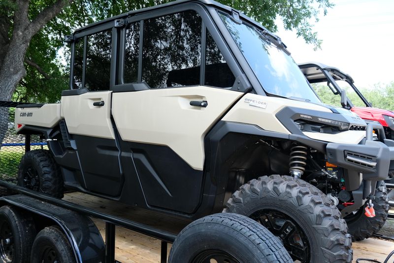 NEW 2026 CAN-AM DEFENDER MAX LIMITED CAB HD11 Image 4