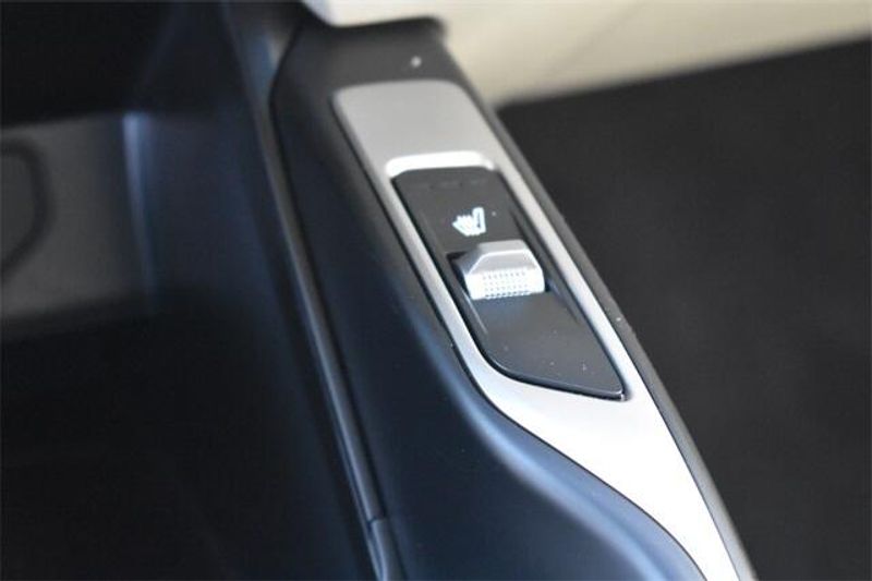 New 2025 Kia Sorento X-Line EXImage 32
