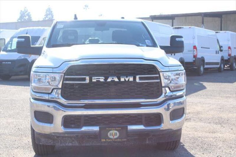2023 RAM 2500 Tradesman Crew Cab 4x2 Long BoxImage 2