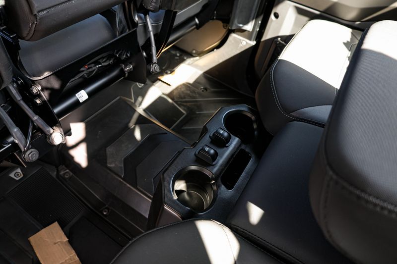 NEW 2026 POLARIS RANGER CREW XD 1500 NORTHSTAR EDITION PREMIUM Image 4