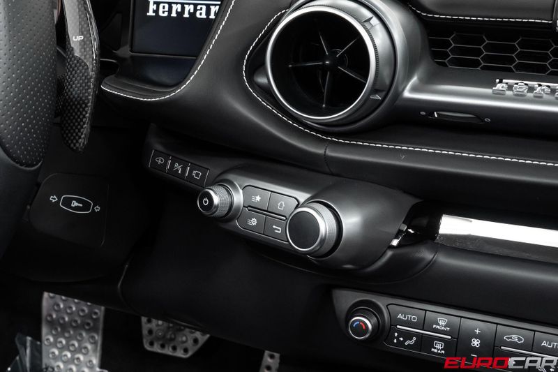 2022 Ferrari 812 GTS *CARBON STEERING WHEEL * FRONT LIFT*Image 34