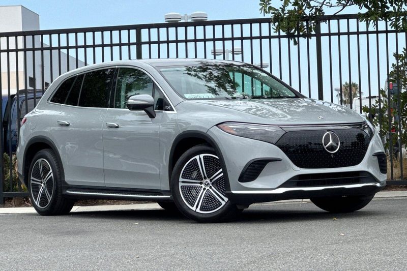 Used 2023 Mercedes-Benz EQS 450Image 2