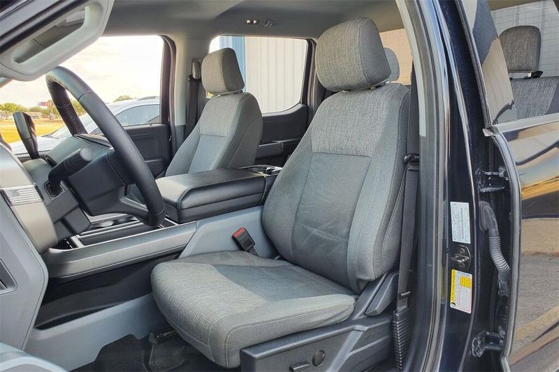 2022 Ford F-150 XLT photo 11